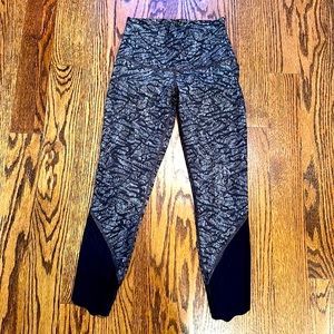 Lululemon Wunder Under Scalloped Hem High-Rise Crop